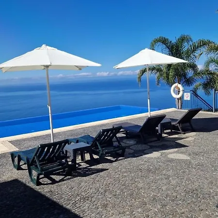 Ocean View Palheiro Madeira, Madeira Apartment
